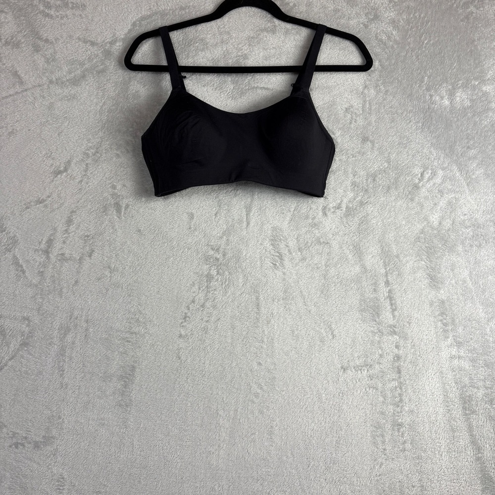 Knix Bra Wireless Size M Black Seamless Supportive Comfort Lounge